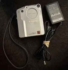 FujiFilm FinePix 6800z  Super CCD Porsche Design RARE Y2K DIGICAM TESTED