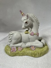 Wallace Berrie Fantasy Series 1982 Unicorn Porcelain Figurine 