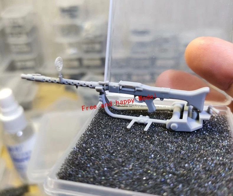 3D Printed 1/72/35 German tank turret bracket and MG34 machine gun Model Kit - Image 3 of 4