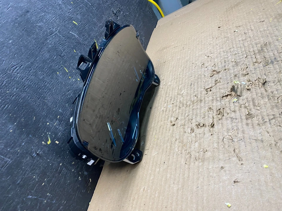 Оригинальный спидометр кластер 2016 Ford Explorer s9147 DG - Изображение 2 из 4