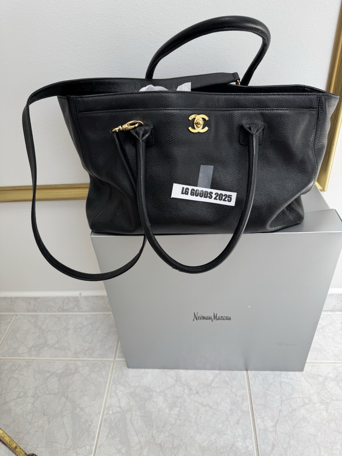 Chanel Classic Flap Leather Handbag Black Timeless Luxury