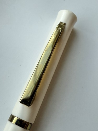 VTG The Waldorf Astoria Hotel Ballpoint Pen White - Picture 9 of 9