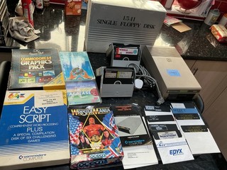 COMMODORE 1541 DISK DRIVE BOXED inc LOADS OF C64 DISK GAMES LEADS WORKING