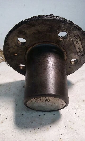 1992 Ford Explorer Right Passenger Side Locking Hubs - Image 3 of 4