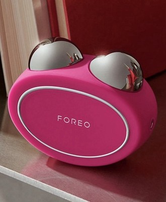 FOREO BEAR  advanced microcurrent facial toning device & sculpting tool Fuschia