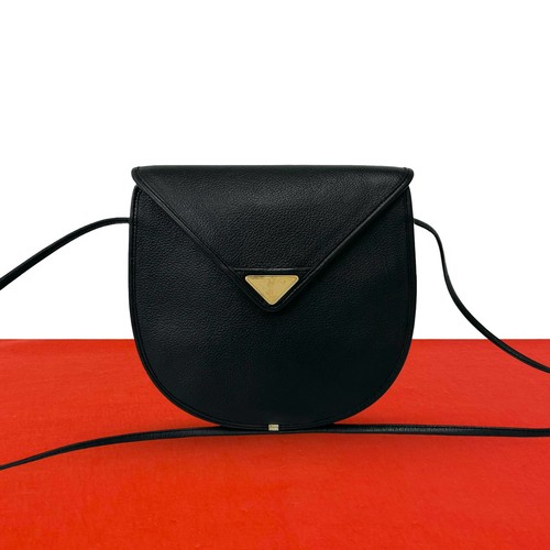 YVES SAINT LAURENT YSL Logo Metal Shoulder Bag leather black 20738