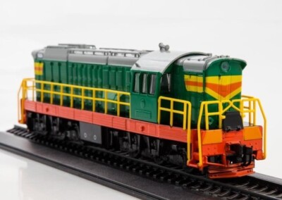 Lokomotive ChMEZ  2  + Magazine NP02 MODIMIO 1:87 NEW! HO
