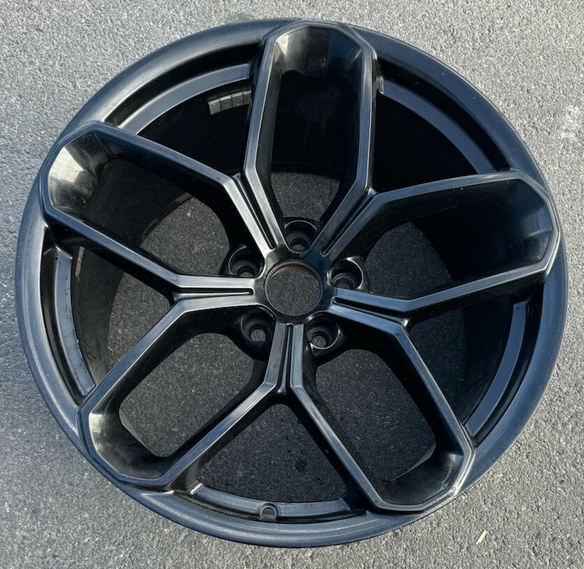 Lamborghini Huracan Evo OEM 19" Black Rear Kari Wheel Only #R2 #0007 W2