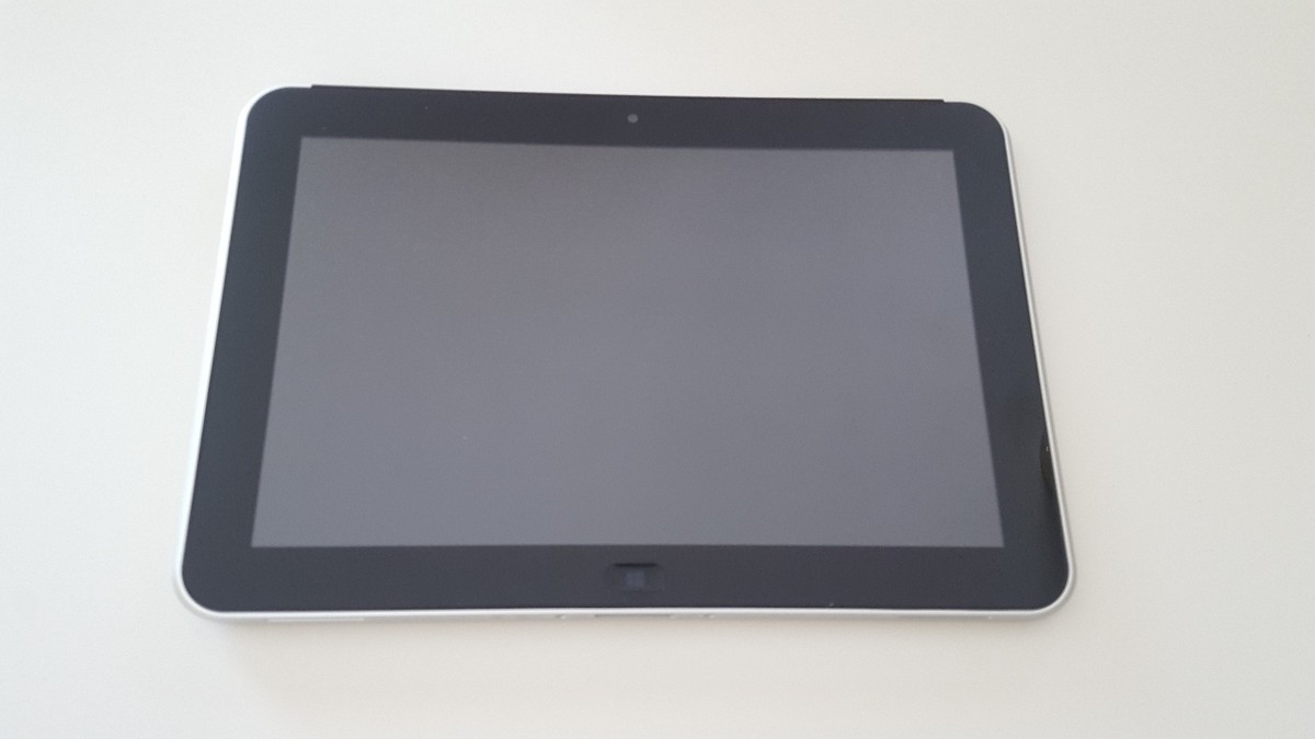HP ElitePad 900 Windows 10 Tablet, 64GB, Wi-Fi, 10.1in