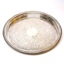 Beautiful Vintage WM ROGERS MFG CO Silver Plated 15x15 Round Serving Tray