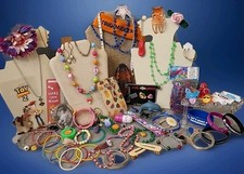Costume Jewelry Lot 90 Pc Girls Dress Up Box Collectibles, Hair Pcs And More G5