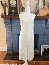 Vintage Deena Lingerie Full Slip Dress Sz 38 Ivory Yellow Floral Lace Trim USA