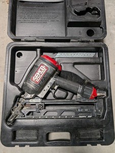 Senco FinishPro 42XP 15 Gauge Pneumatic Finish Nailer with case 