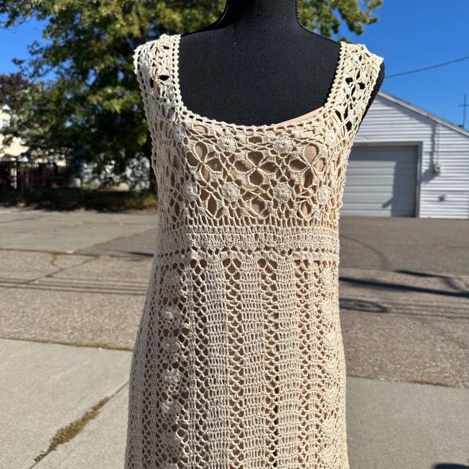 Maxi Vestido Vintage Crochet Sin Mangas Boho Cottagecore Moda Internacional talla L Foto 3 de 4