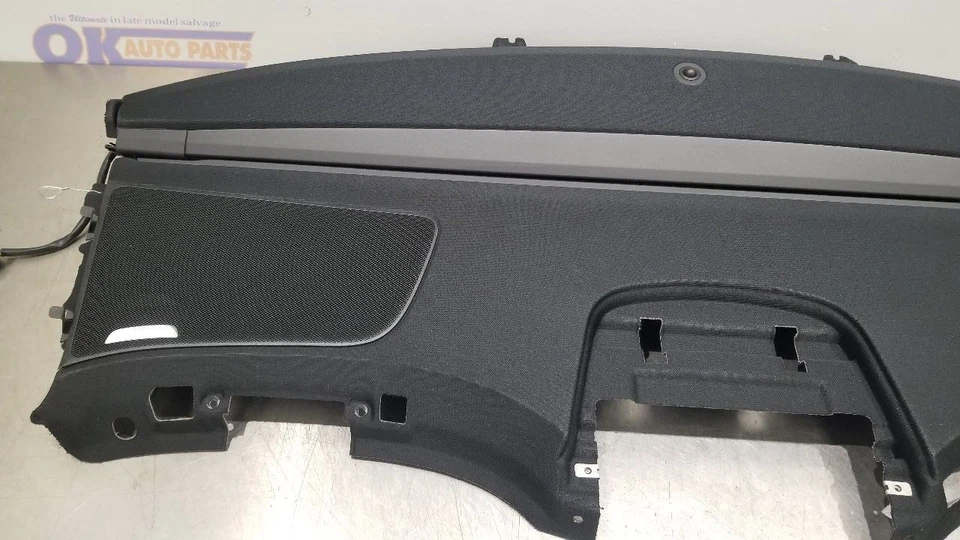 15 MERCEDES BENZ S63 AMG W222 REAR PARCEL SHELF WITH POWER SUNSHADE - Image 4 of 4