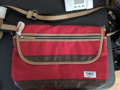 Vintage Toyota TRD racing yokohama Japan messenger cross body bag 16x11 nwt rare
