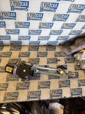 PEUGEOT 108 2016 FRONT WIPER MOTOR AND LINKAGES 142660760 VALEO