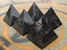 5-Pack Orgone Pyramid Set – Metal Blend + Quartz Crystals | 2.75” Wide x 3” Tall