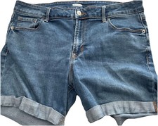 WOMENS OLD NAVY SLIM MIDI DENIM SHORTS-SIZE 12-MEDIUM BLUE DENIM