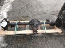 Used Rear Axle Assembly Rear Fits 2016 Jeep Wrangler Dana 44 Lhd 3.21 Ratio Wo