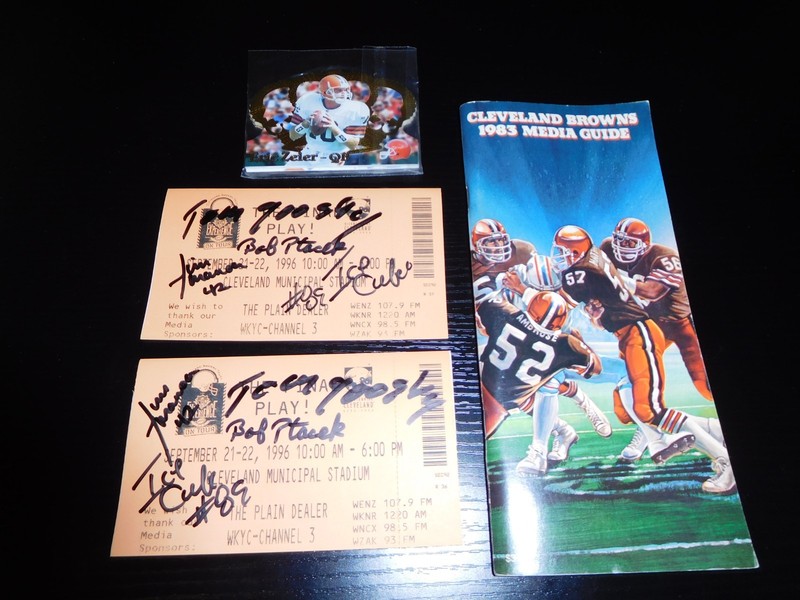 Cleveland Browns vintage items. Media Guide, autographs.