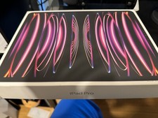 Apple iPad Pro 12.9-inch 6th Generation 2022 512GB Wi-Fi -Space Gray W/ Pencil