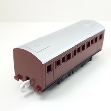 Brown Express Passenger Coaches Plarail Trackmaster Locomotive Thomas TOMY