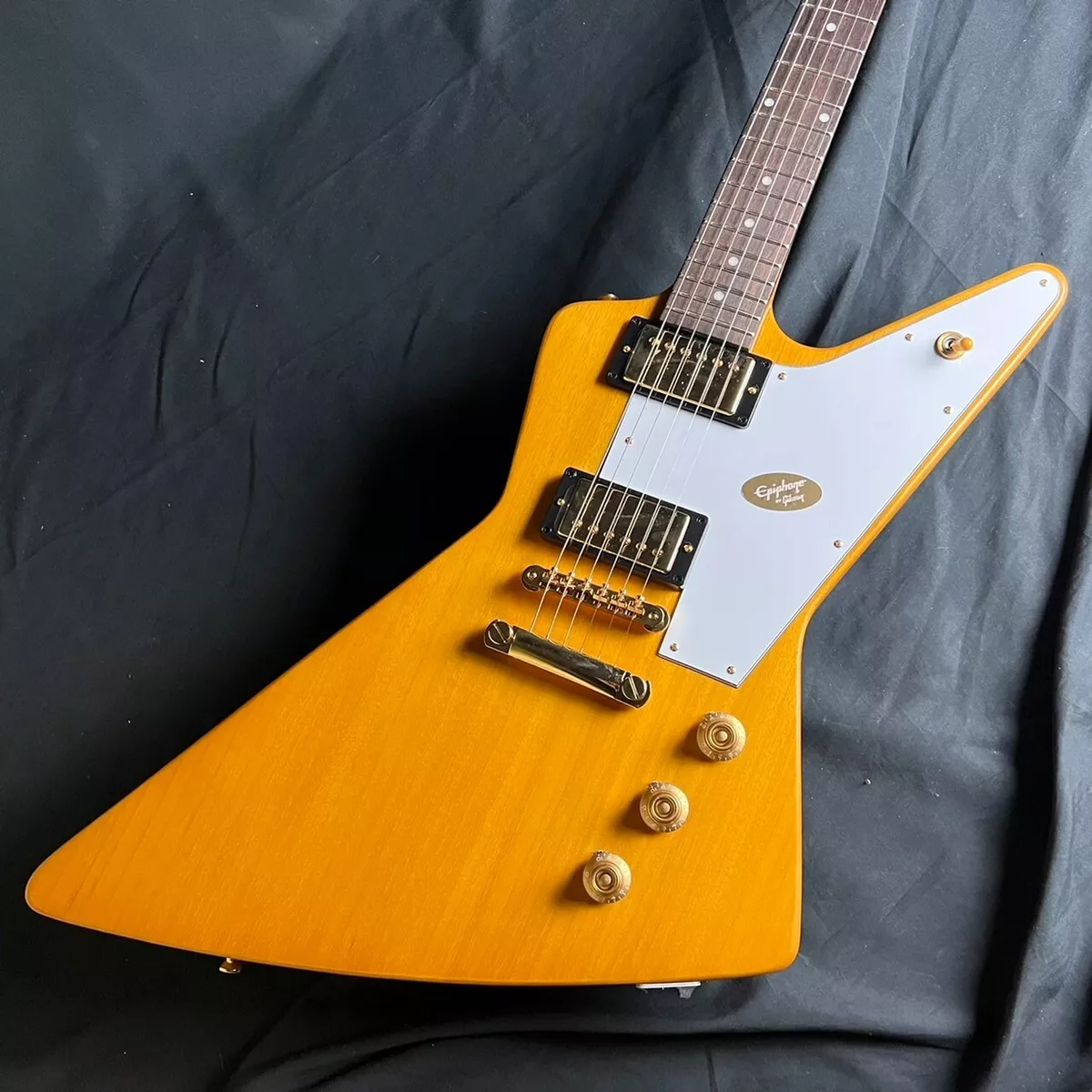 Epiphone Electric Guitar Korina Explorer Aged Natural with Hard Case from JAPAN