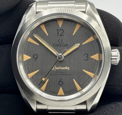 Omega Seamaster Railmaster 220.10.40.20.06.001 Co-Axial Steel 40MM Men Automatic