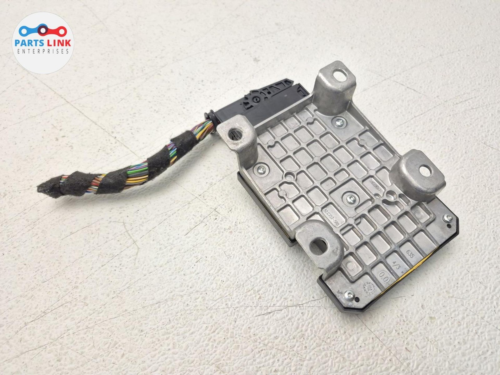 2016-20 BENTLEY BENTAYGA SUSPENSION RIDE CHASSIS EFP CONTROL MODULE 4M0907777J