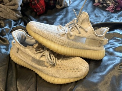 adidas Yeezy Boost 350 V2 Size 9 Mens Bone Color -comes With Box