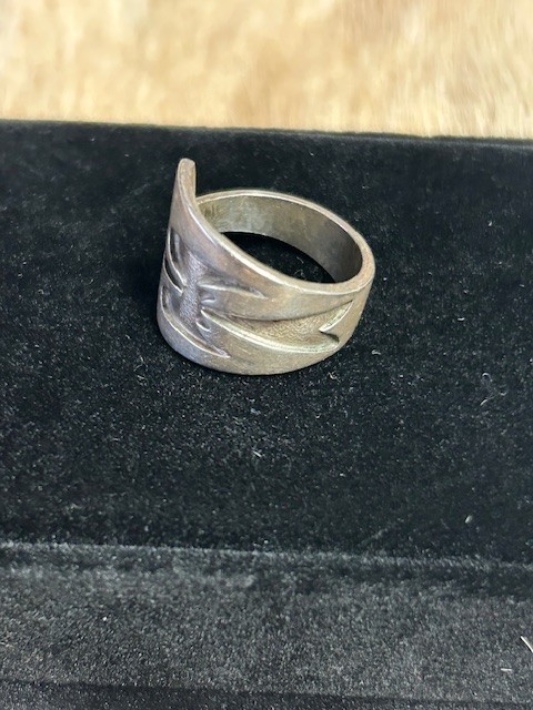 Vintage Silver Thunderbird Ring Native American S… - image 4