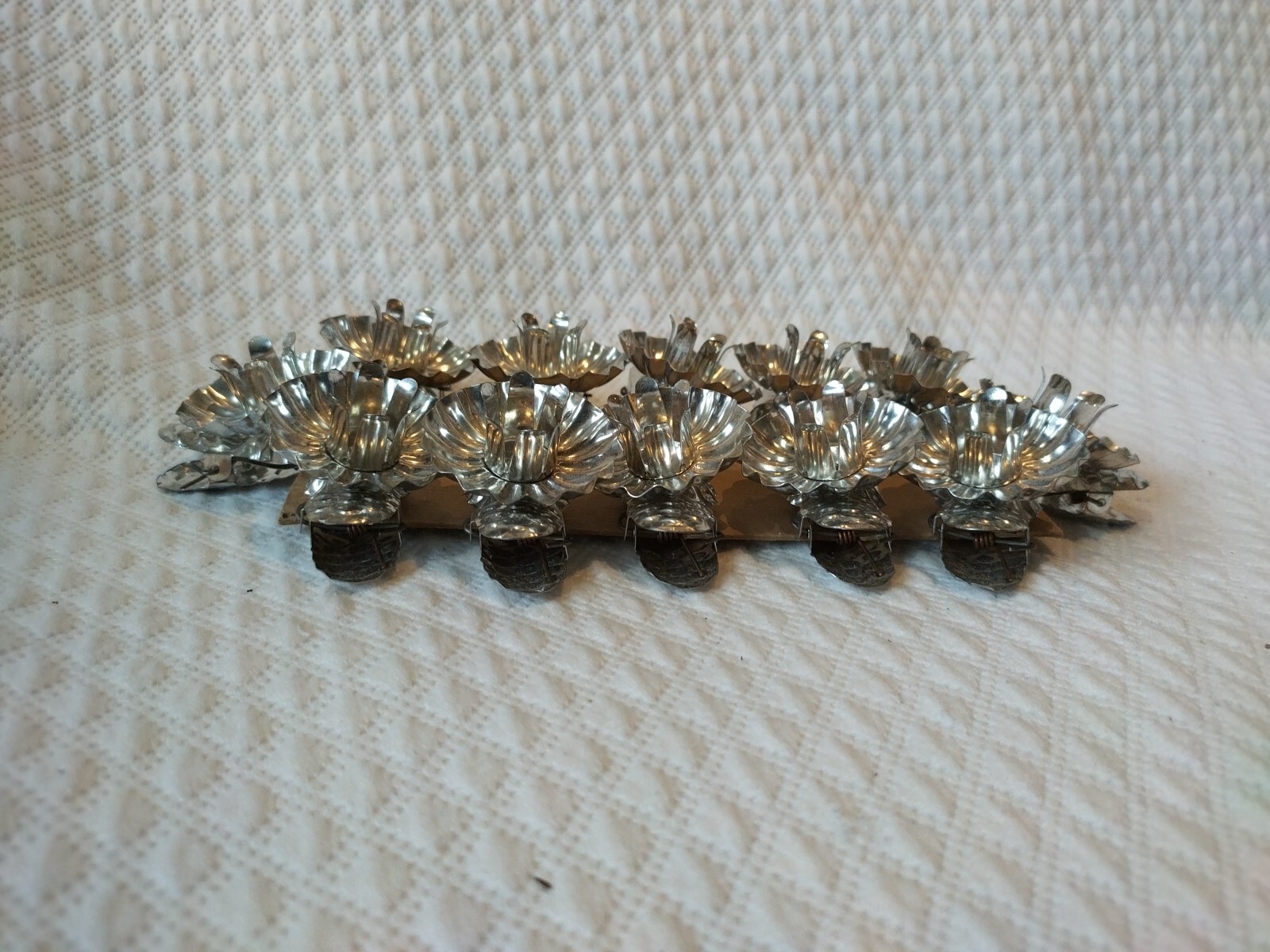 Vintage Christmas Tree Candle Clips Holders Pinecone Clip Lot of 24