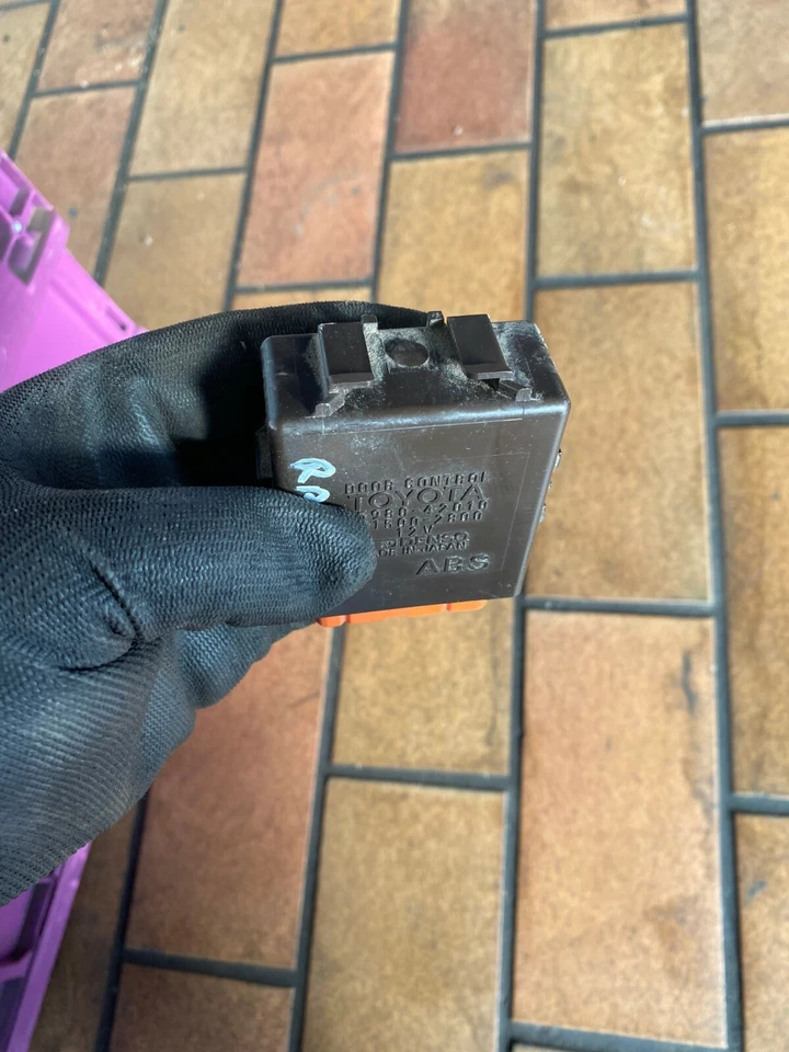 Toyota RAV 4 I SXA1 Türsteuergerät Steuergerät Denso 85980-42010 051500-2800 - Bild 2 von 4