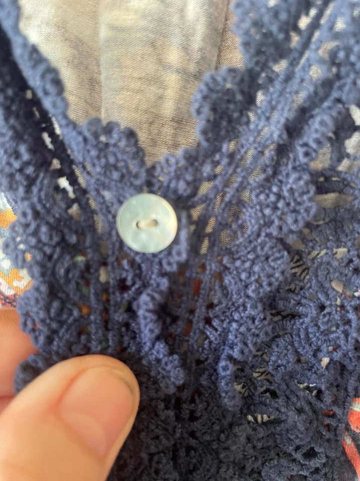 Lone Lux 坦克蓝色多色 3X PLUS 蕾丝海贝纽扣夏季秋季休闲 — 第 3/4 张图片