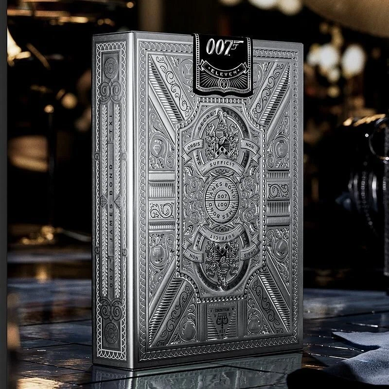 Mazzo di Carte da Gioco 007 James Bond Silver Edition Theory11 Poker Collezione - Immagine 3 di 4