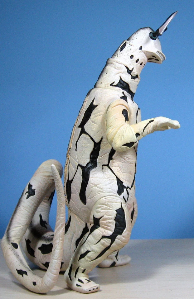 Japan Rare X-Plus Large Monster Series Eleking ver.2 Ric Toy Limited Edition PVC - Image 3 of 4