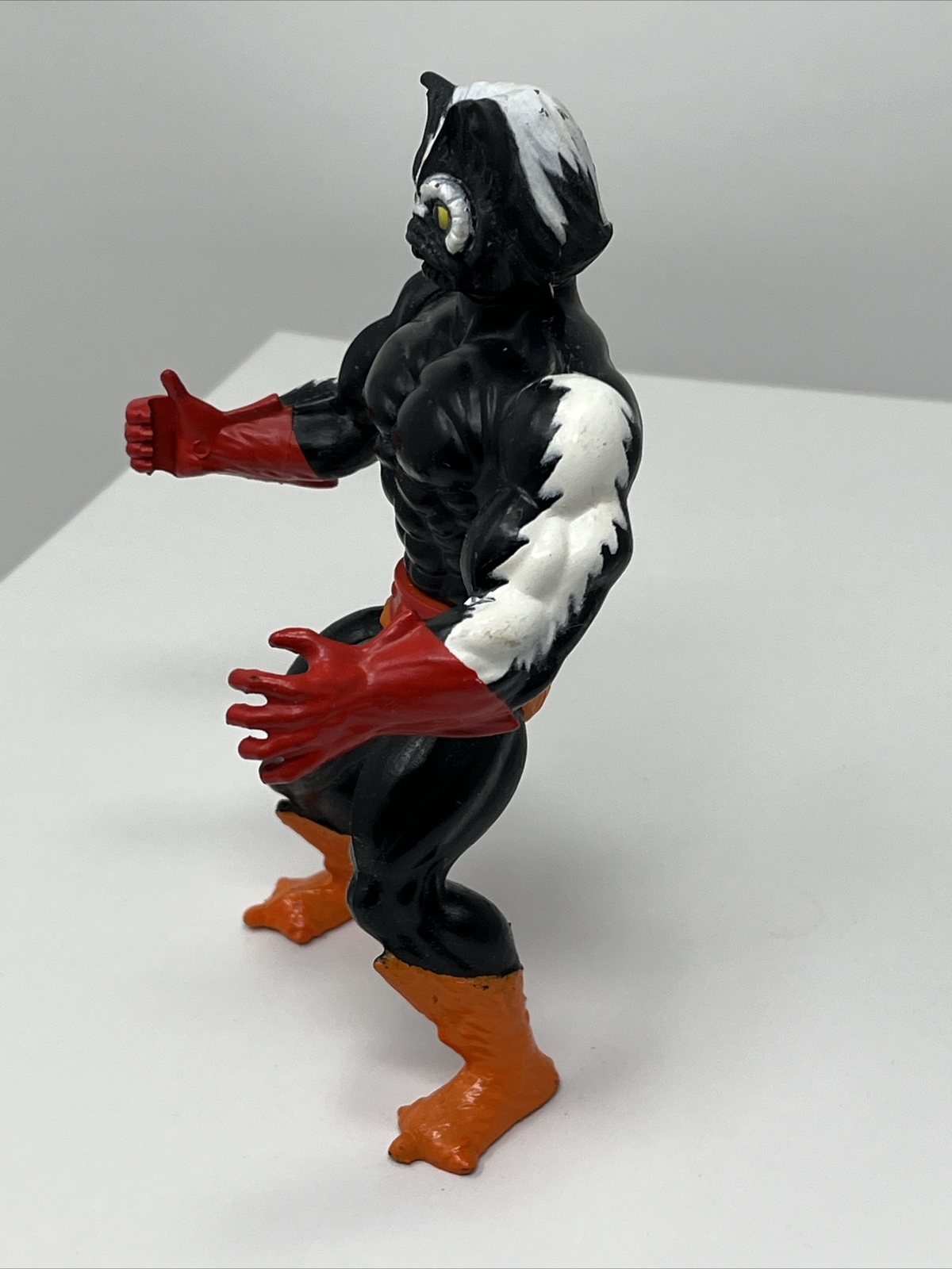 Stinkor - Los orígenes de Masters Of The Universe Motu Gyy24 Mattel