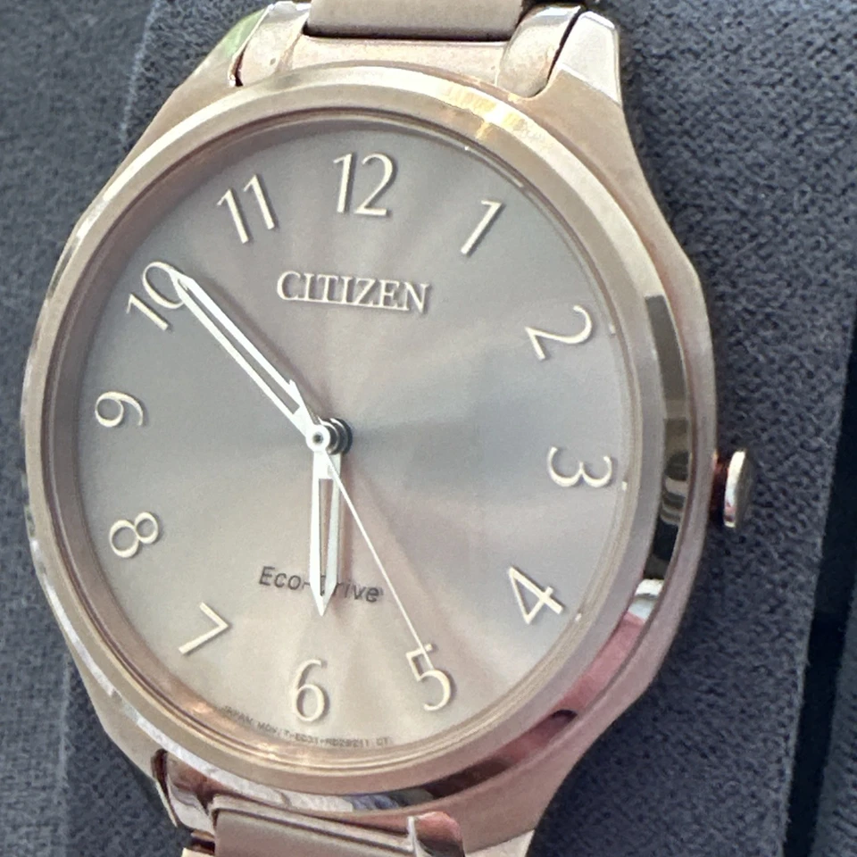 Citizen Eco-Drive女士腕表Weekender玫瑰钢制手表35毫米EM0758-58X — 第 3/4 张图片