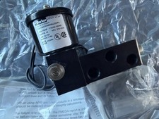 Parker Skinner 5-Port 4-Way Solenoid Valve 73417AKDKNM0G0J222P3 1/4" NPT 120V
