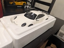 GT Spirit Porsche RUF RGT 1/18 in white