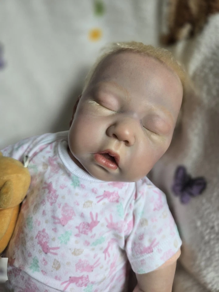 Beautiful Reborn Baby Girl Doll. Perfect Christmas Gift. - Image 3 of 4