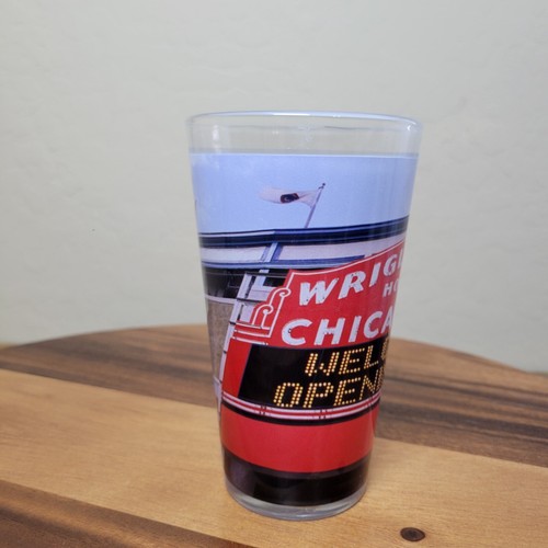 Wrigley Field Chicago Cubs Pint Glass ~ Welcome to Opening Night - Picture 6 of 12