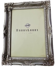 Hobby Lobby Ornate Silver Leaf Resin Frame Photo 5x7 Velvet Back Easel Hangers