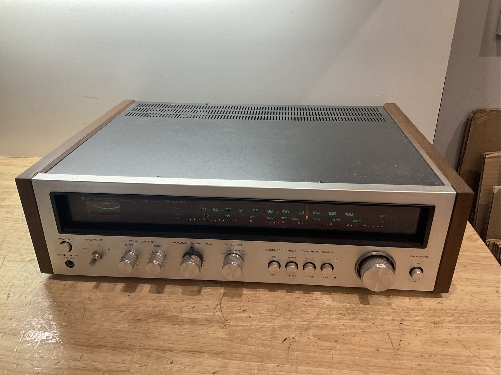 VINTAGE Kenwood Stereo Receiver KR3400 AMFM Stereo Tuner Amplifier