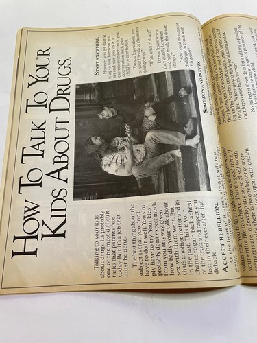 Mad Magazine February 1998 No. 366 The Undertaker Wrestling Crushed - Picture 3 of 3