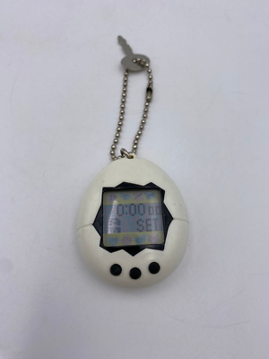 BANDAI Tamagotchi ホワイト Vintage 1997 Bandai White Tamagotchi Digital Pet | eBay