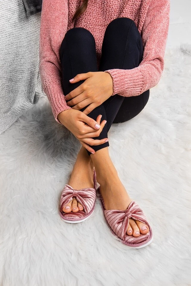 Aerusi Pink Velet Open Toe Slippers Anti Slip Cozy Indoor Flip Flops Women Shoes - Image 3 of 4