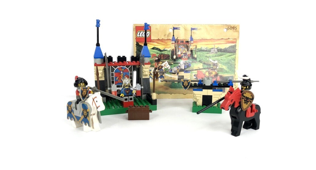 RARE! LEGO 6095 Royal Joust Knights Kingdom Castle Complete w
