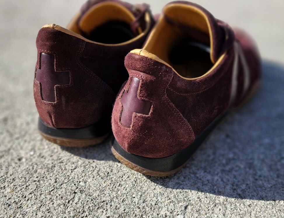 Bally Free Low Top Sneakers 37.5 / 7.5 Brown Red Leather Bally Free Low Top Sneakers 37.5 / 7.5 Brown Red Leather